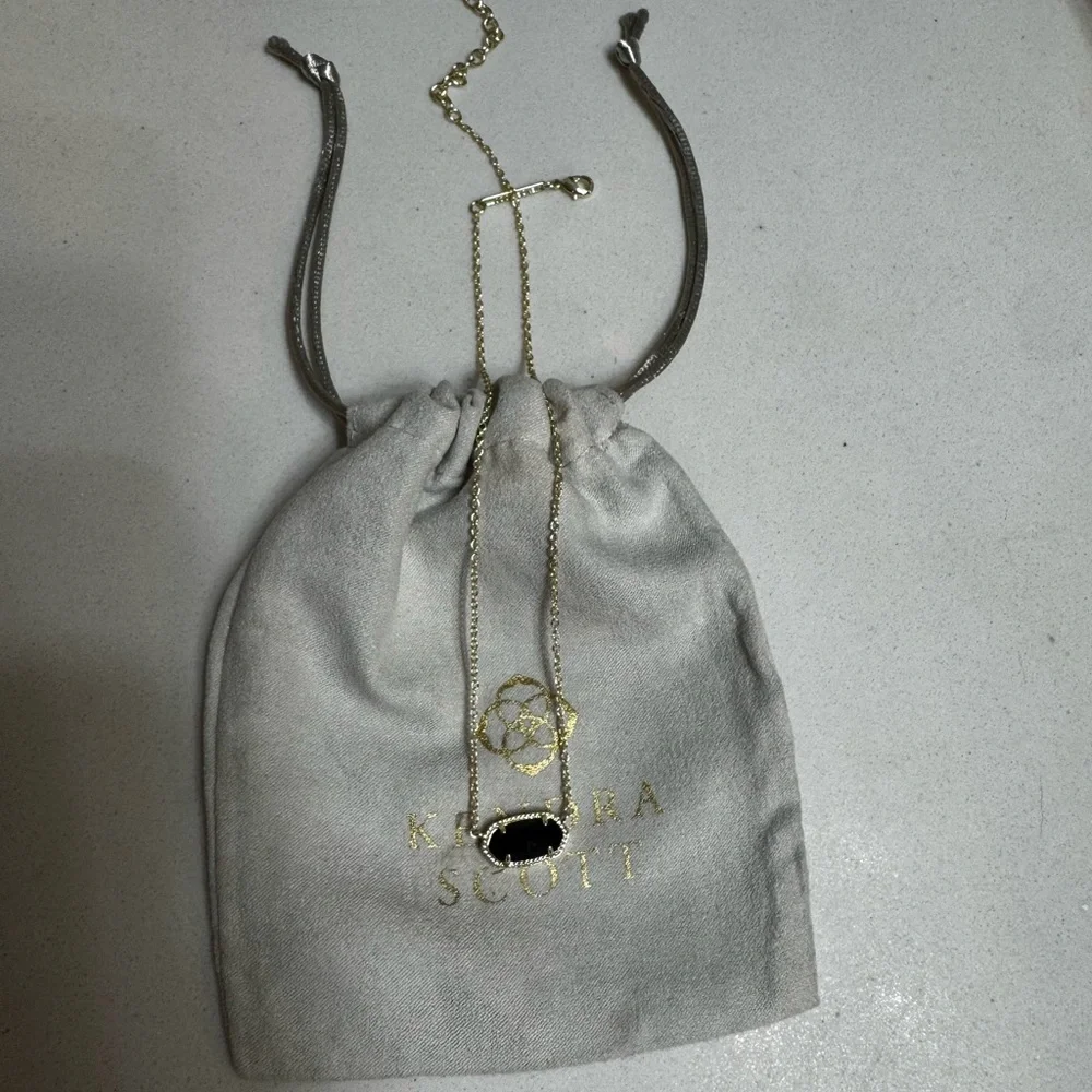 Kendra Scott Gold Necklace with Black Pendant - Picture 1 of 2